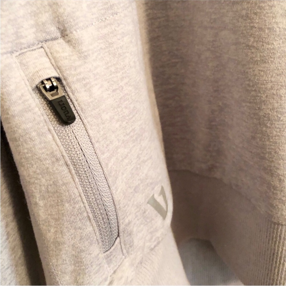 Vuori Mens Ponto Performance Crew Platinum Light Heather Grey - Picture 7 of 9